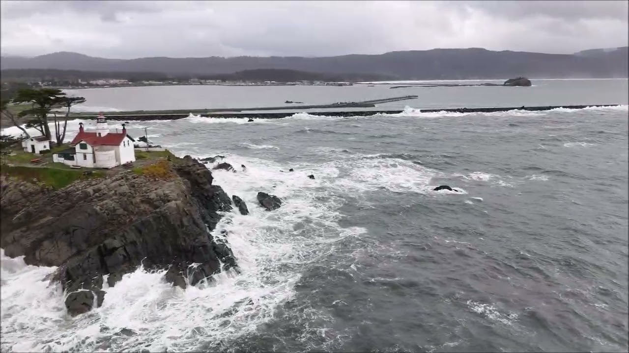 Storm day 2 in Crescent City Ca Jan 4th 2026