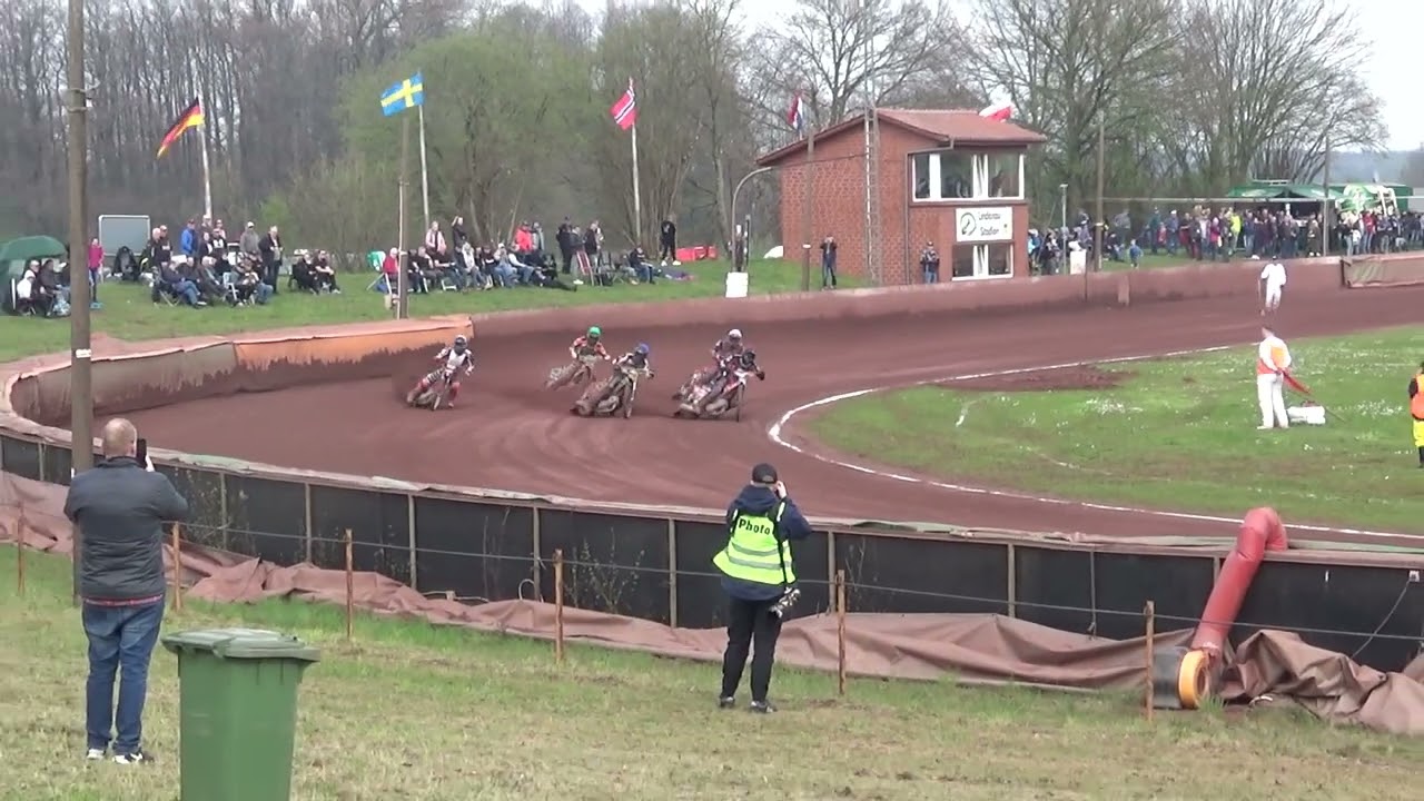 Heat 4, Crash Lars Skupień in Neuenknick