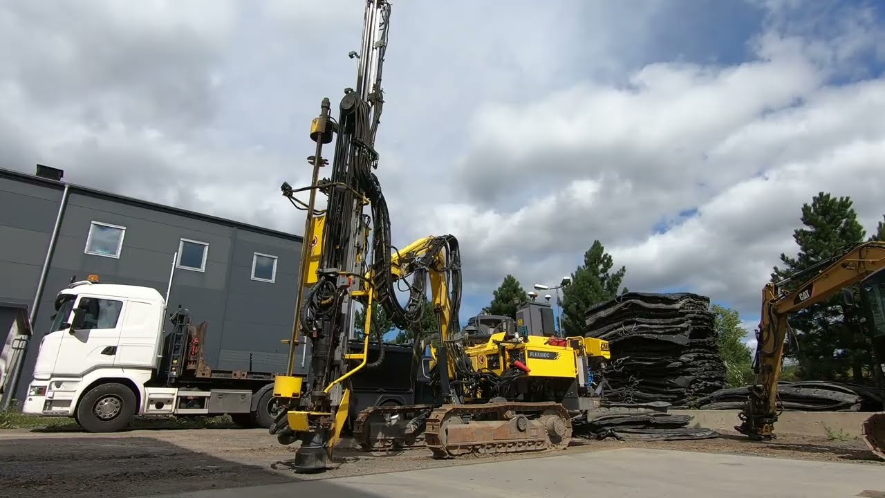 Atlas Copco FlexiROC T30R-03 Atlas Copco drill rig
