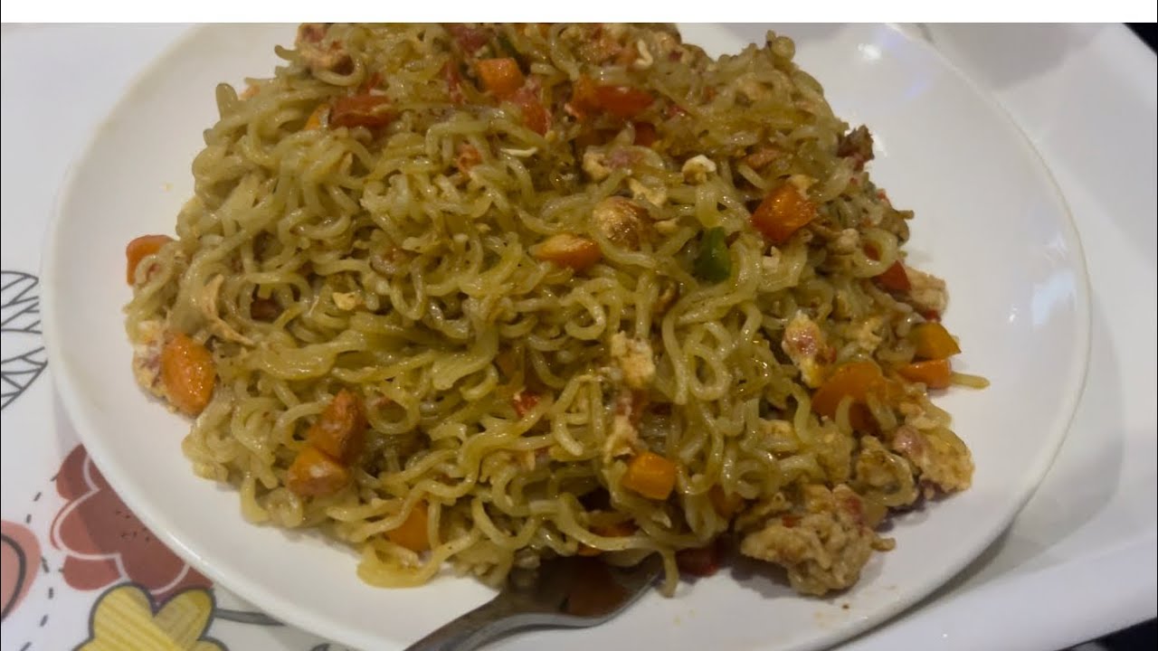 How to cook fried Indomie with egg as a pro.  Easy and fast