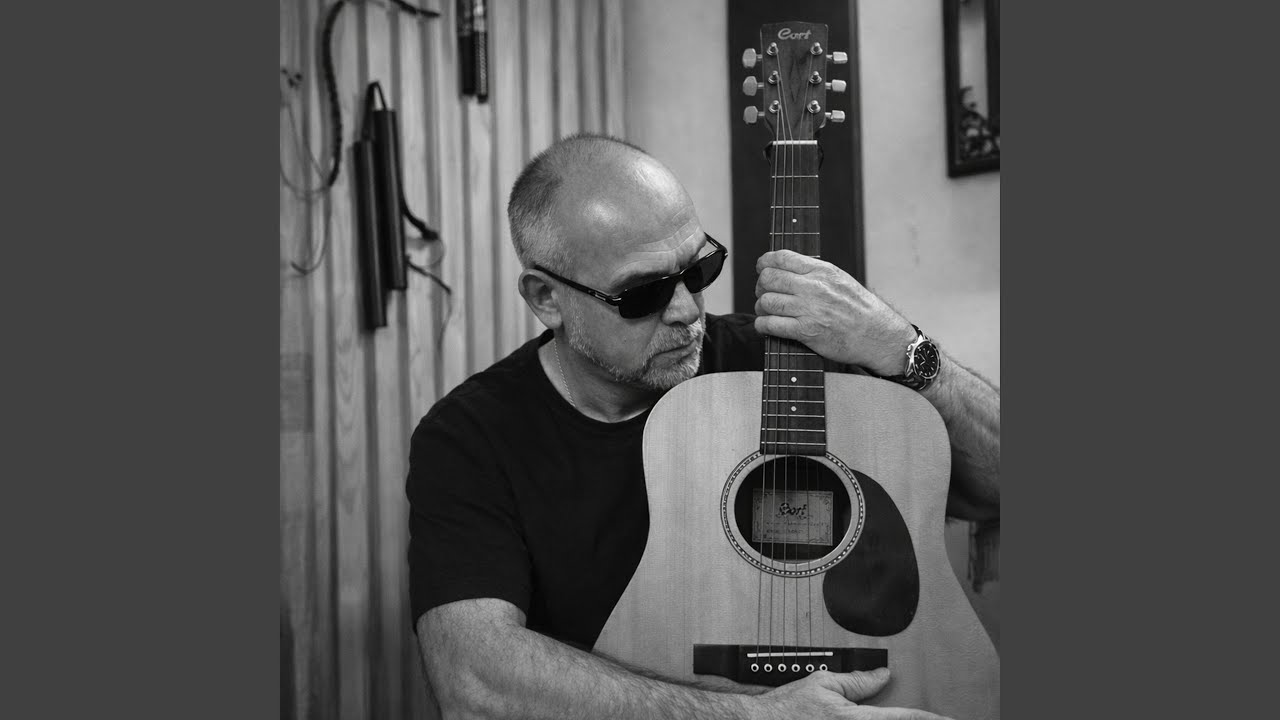 GITARA MOYA