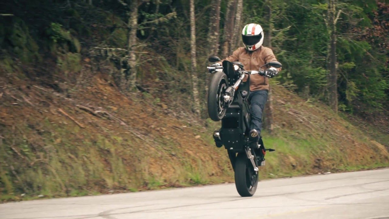 2016 Zero FXS Imitating a Unicycle