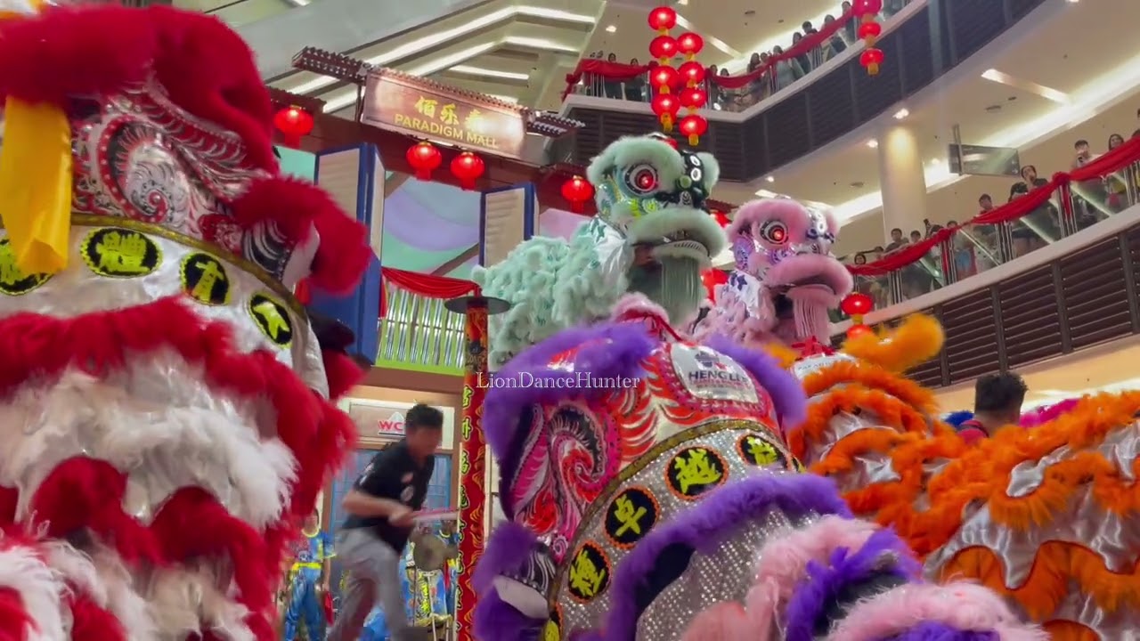 [CNY 2025] Acrobatic Double Lion Dance 🦁 - Xuan Long 玄龍 @ Paradigm Mall