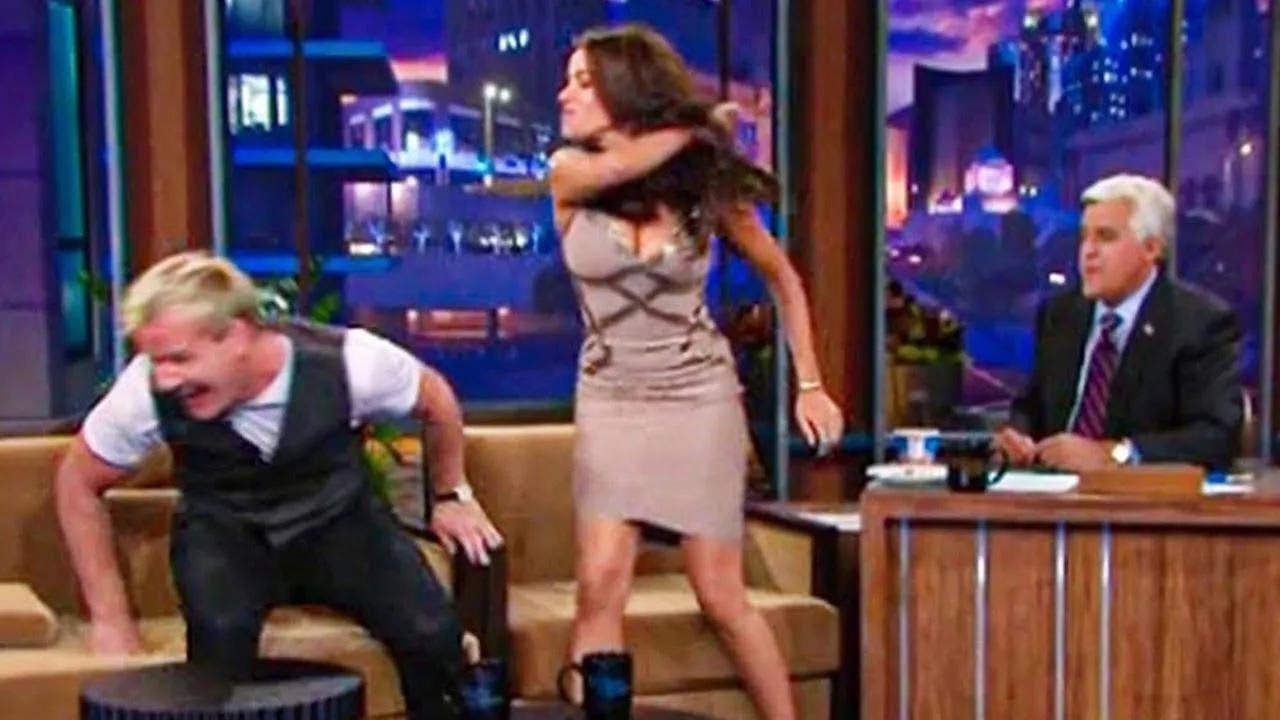 Celebridades brigando feio com outros famosos