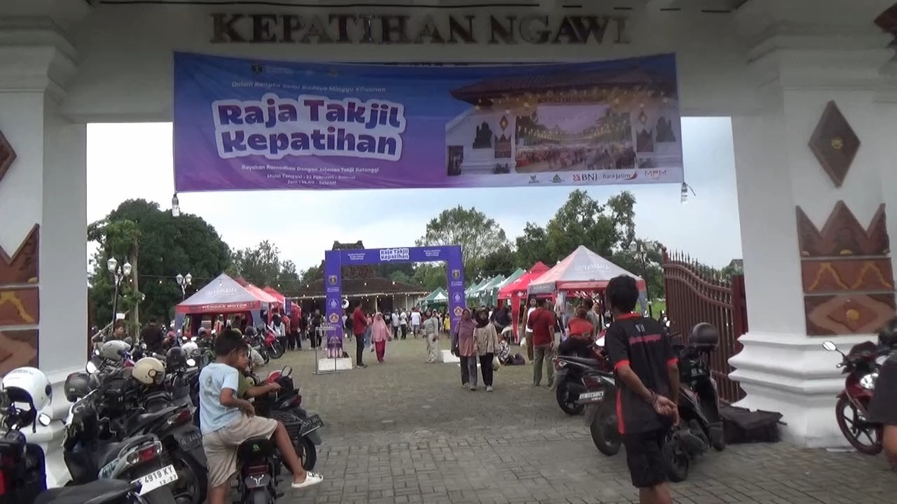 NGAWI - Ngabuburit Berbudaya Ala Dikbud Ngawi, Lestarikan Budaya Sembari Dongkrak Ekonomi Warga