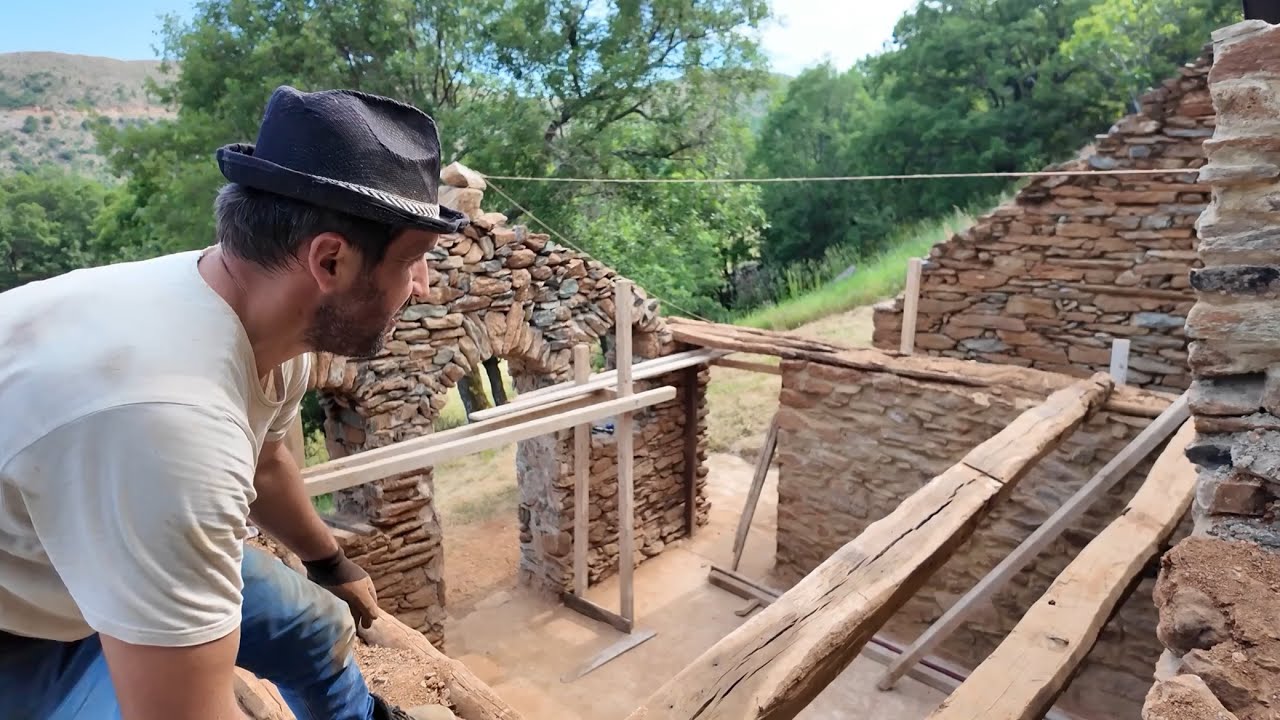 #32 Scaffolding Is Up! 