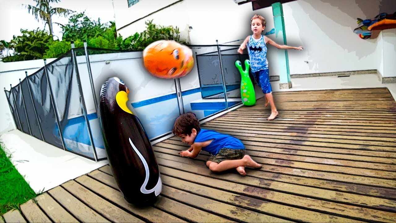 BRINCANDO de JOÃO BOBO de ANIMAIS de Brinquedos - Paulinho e Toquinho