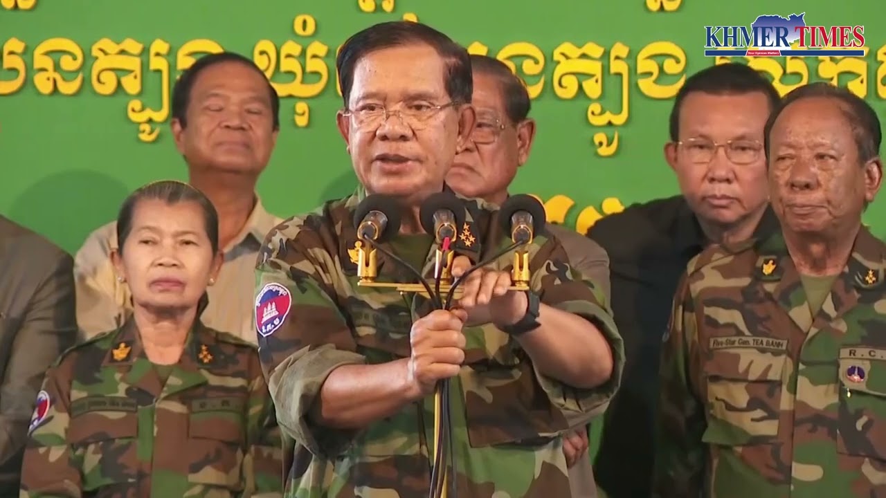 Hun Sen threatens to reveal damaging secrets about the Thaksin family, including insults Thai king