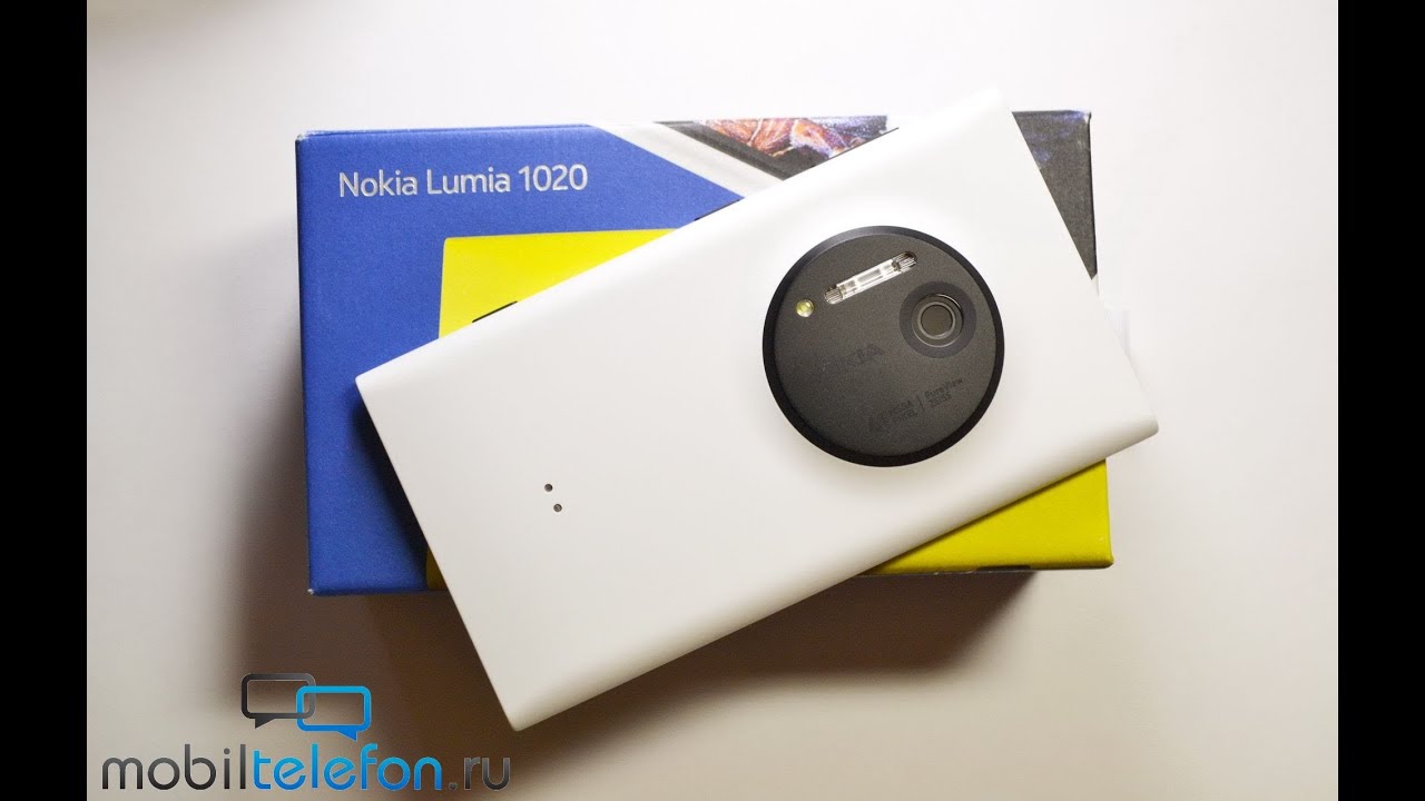 Распаковка Nokia Lumia 1020 в белом цвете (unboxing)