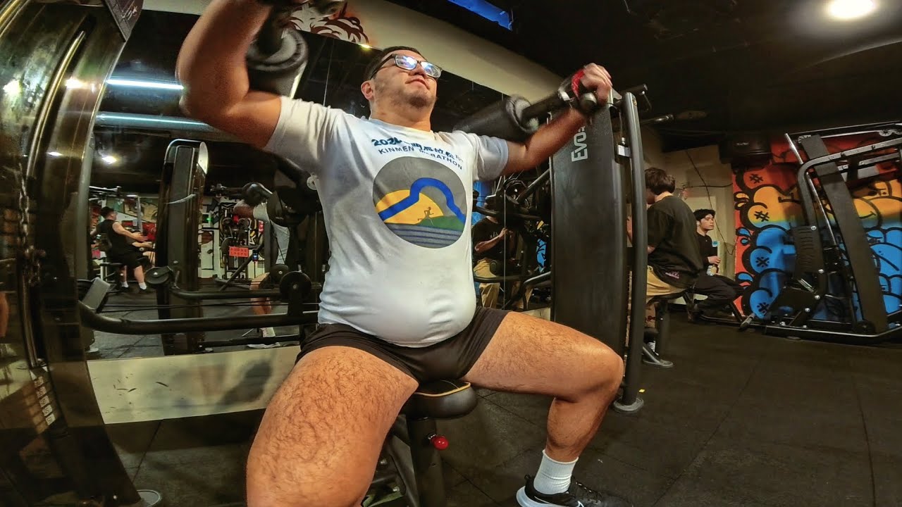 20260203阿石器械側平舉 #MachineLateralRaise #weighttraining