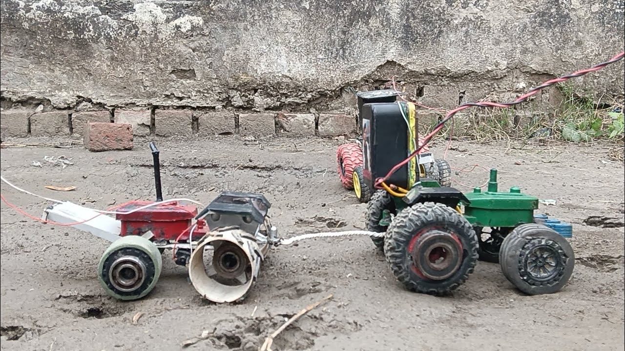 Tractor Trojan video Swaraj vs John Deere