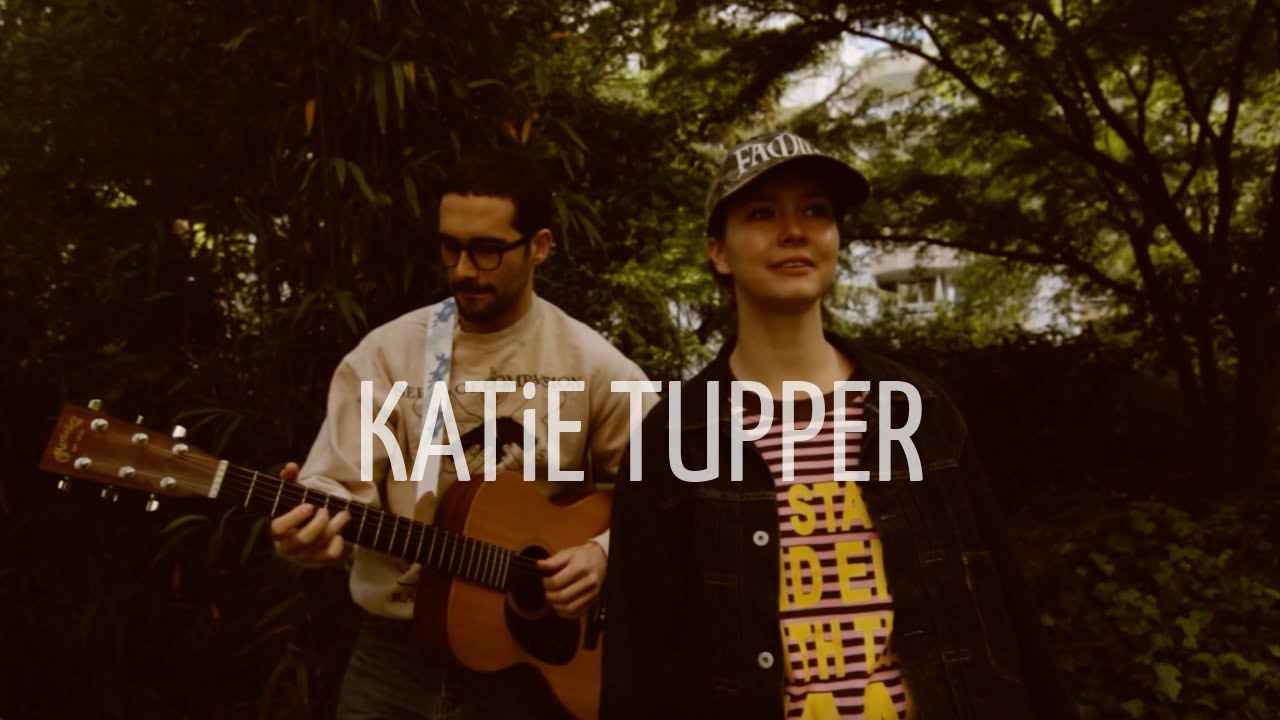 KATiE TUPPER iN PARiS