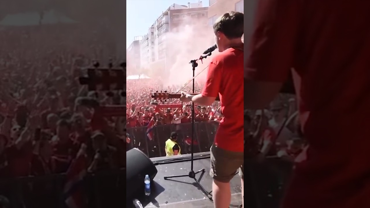 Le meilleur chant de supporters.