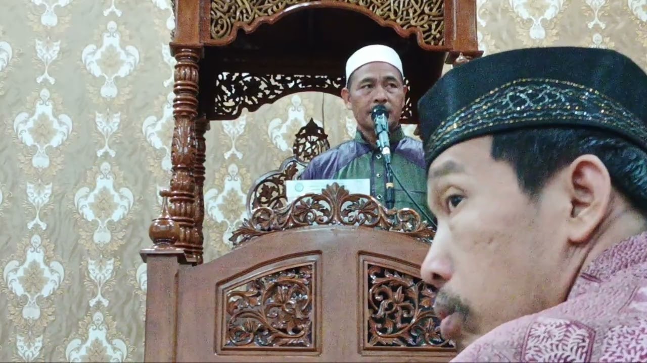 Ust SERMA BURHANUDIN membacakan doa.laporan serta himbauan sebelum masuk waktu sholat jumat 2-1-2026