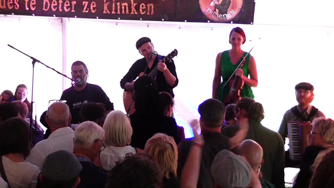 Zomerfolk 2017, The Assassenachs in de pubtent