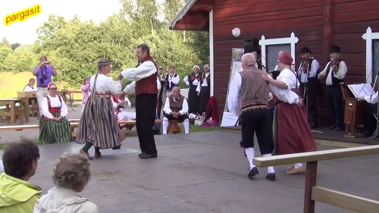 Folk dance - Lanssi, Helsingin Pit&auml;j&auml;n Tanhuujat ja Spelarit 10.8.2016
