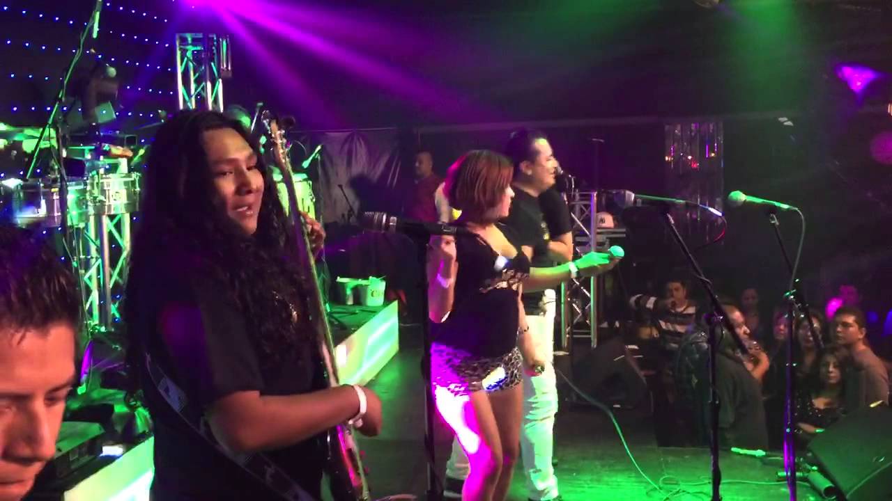 Los yes yes con el tema 'El Amor' en el patrón
