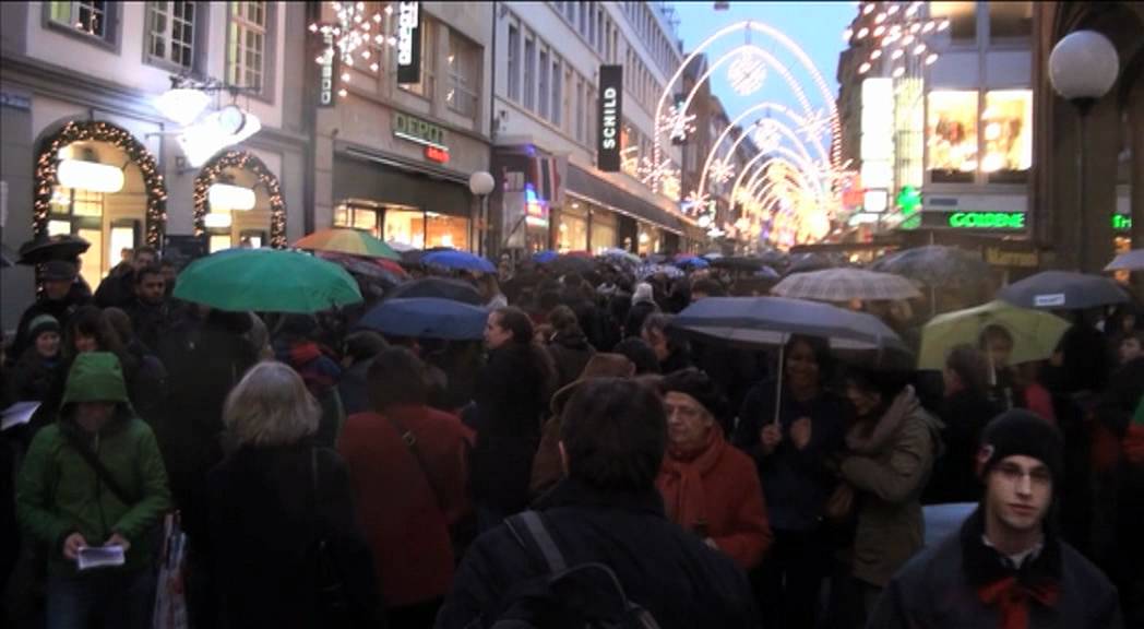 Flashmob Basel Dezember 2011 Grosser Gott wir loben DICH