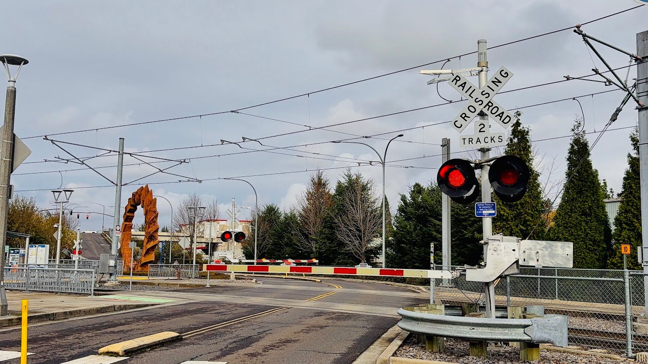 SE Tacoma/Johnson Creek Station Access Grade Crossing, Milwaukie, OR