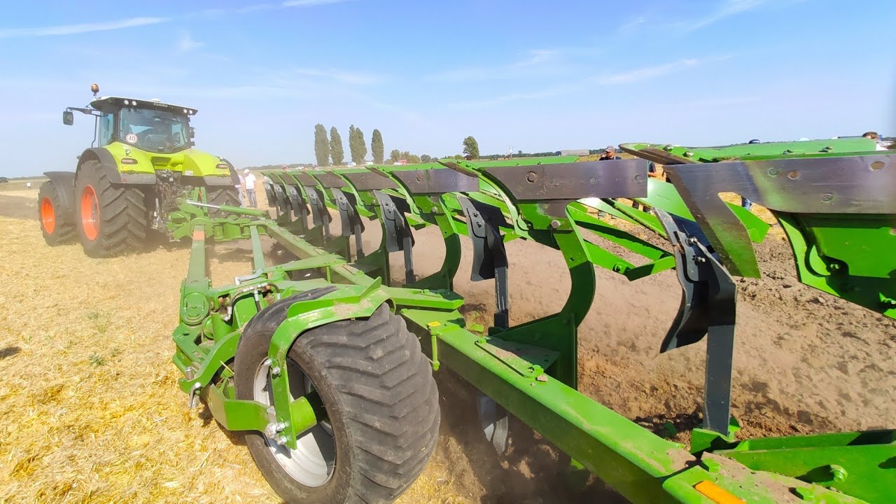 Поможет ли реинкарнация? Плуг Amazone Hektor показали на вспашке с трактор Claas Axion 950