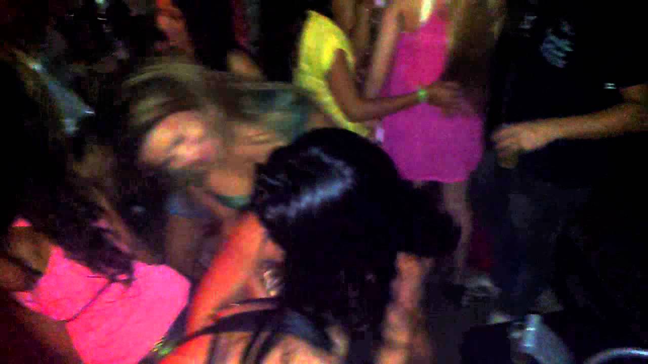 CABINE DO DJ DEIVISSON &Eacute; POTENCIA DALHE