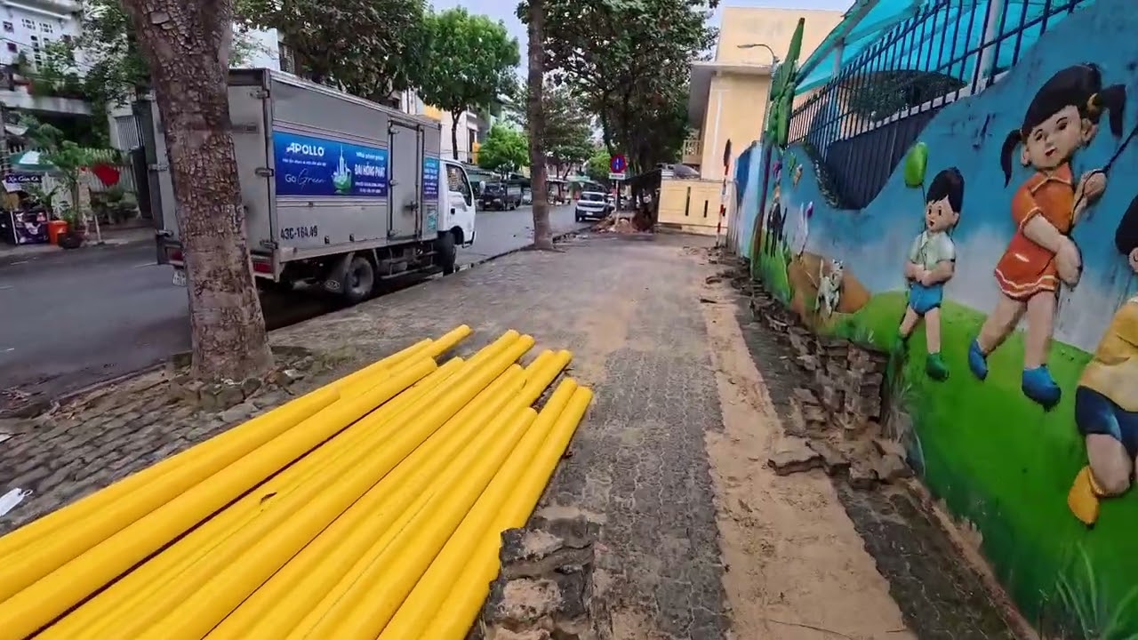 walking tour - Da Nang rainy day walk Hoa Khanh Market area