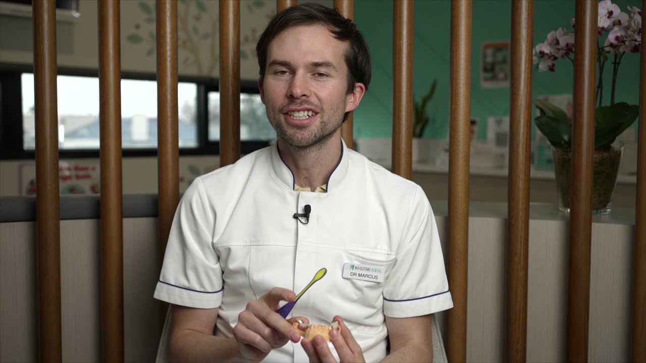 Maidstone Dental | How to clean your dentures