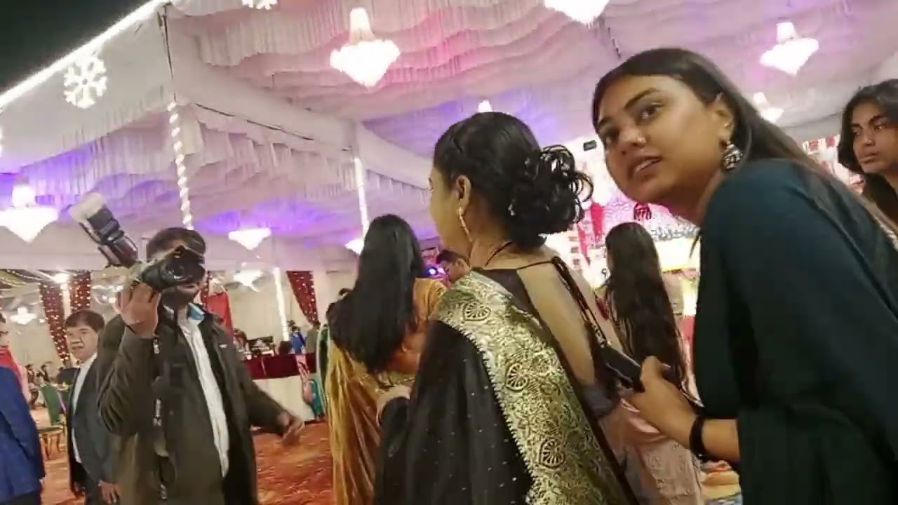 Aaj Ham Gaye shaadi mein Lucknow