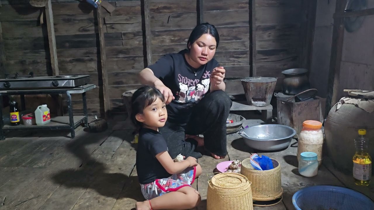 ยูกิ่กินข้าวเองกับปี้งปลา