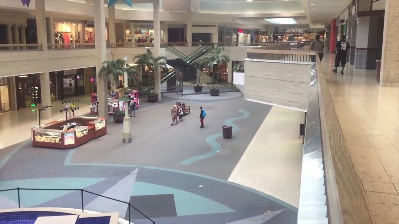 DEAD MALL : Century III Mall