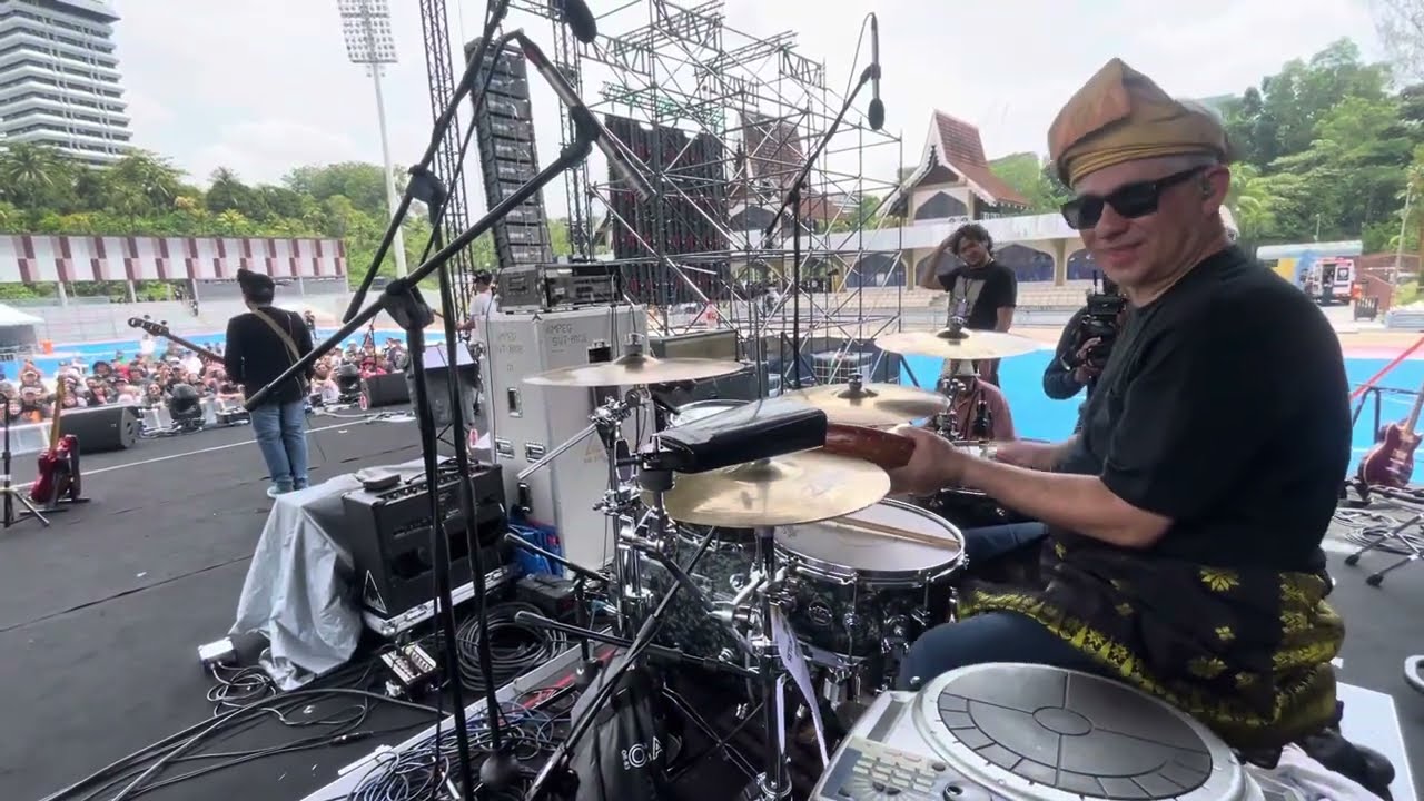 Monoloque - Villa Marhaen (DRUM CAM) Bakri Ismail
