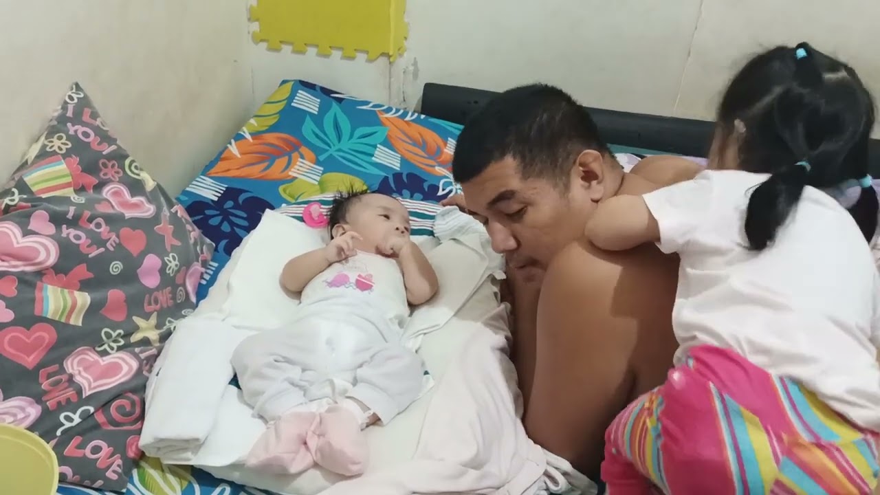 Papa Playing With His Two Daughters 🥰💕