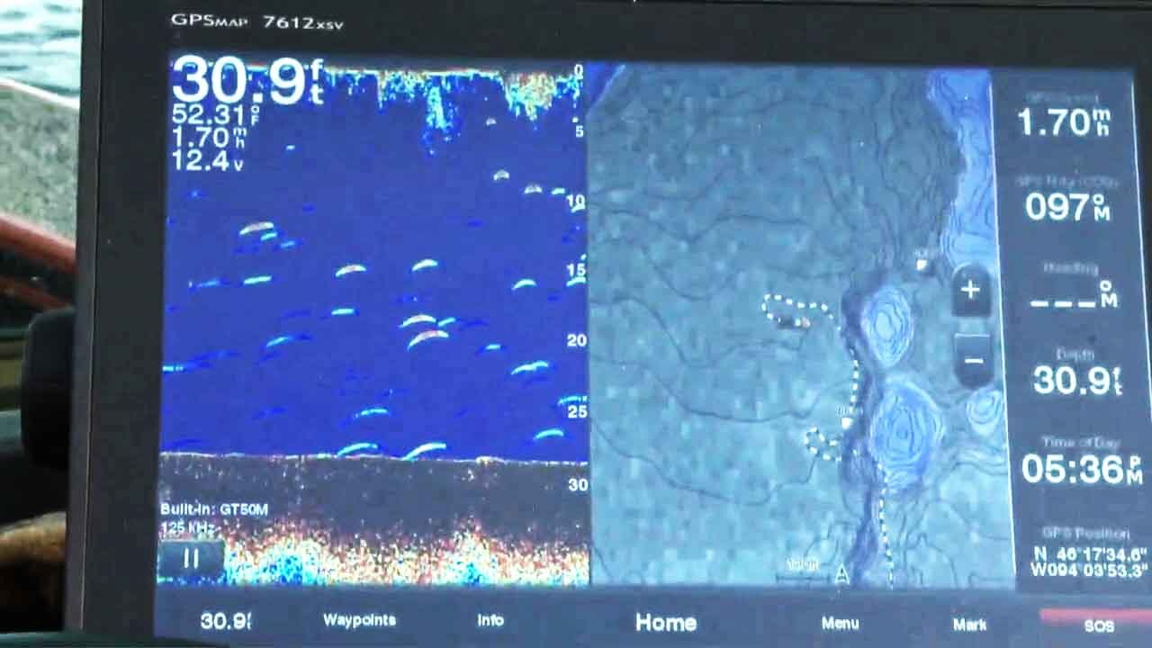 How to Track and Find Fish on a Garmin Electronic Fish Finder - Good Fishing 2016 Show 5