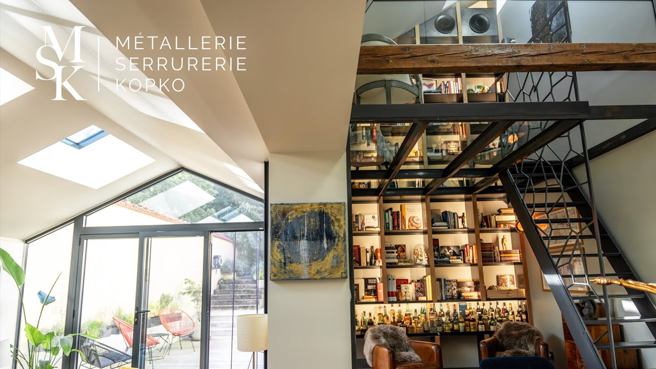 MSK | Avant / Après fabrication et pose d'un espace bibliothèque métal | Métallerie Serrurerie Kopko