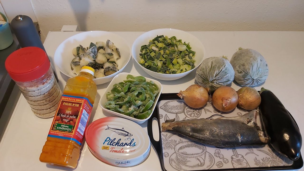 RECETTE DE FEUILLES DE MANIOC AVEC ARACHIDE MOULUES ( PONDU  YA NGUBA )