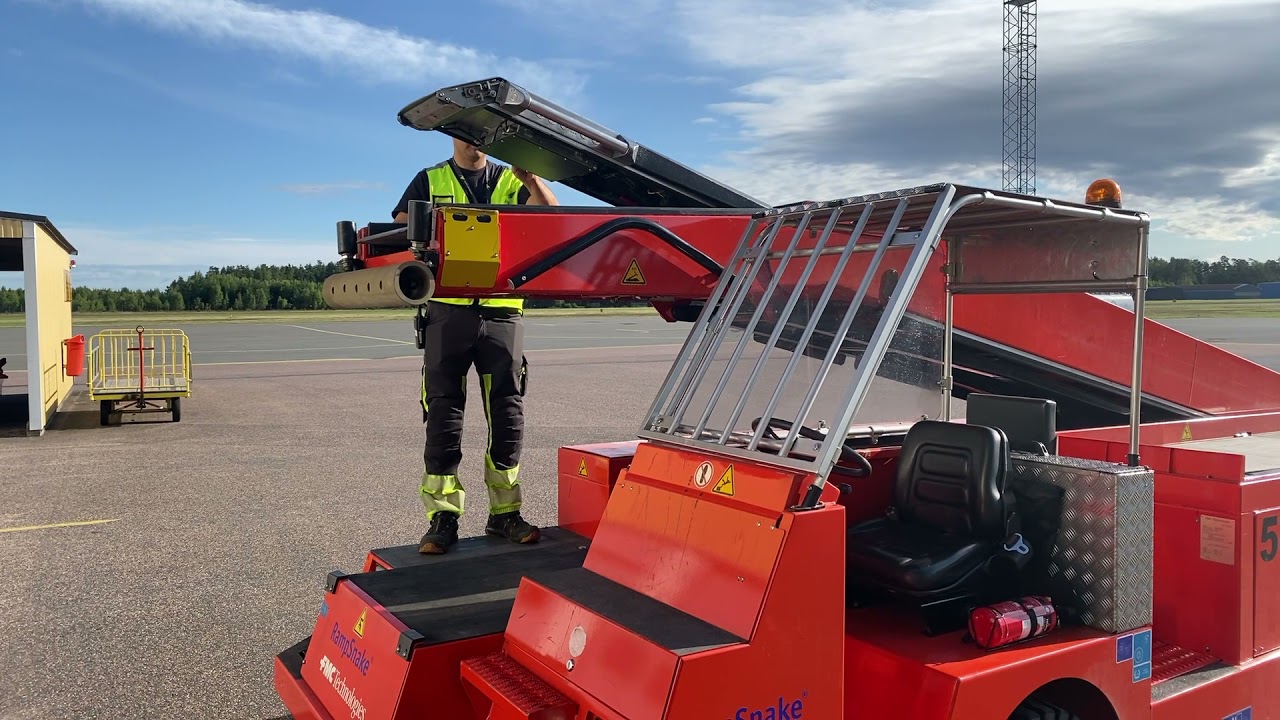 K&ouml;p Bandlastare f&ouml;r flygplan Rampsnake p&aring; Klaravik