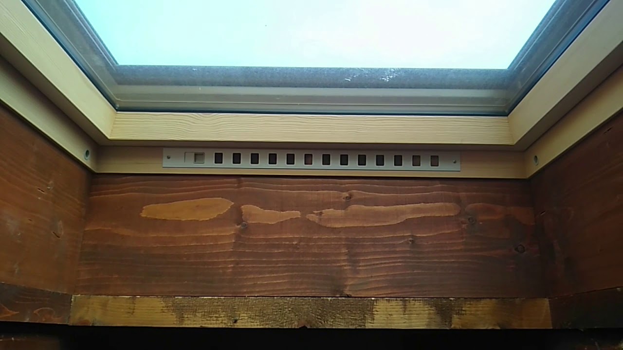 Finestra da tetto a bilico Fakro