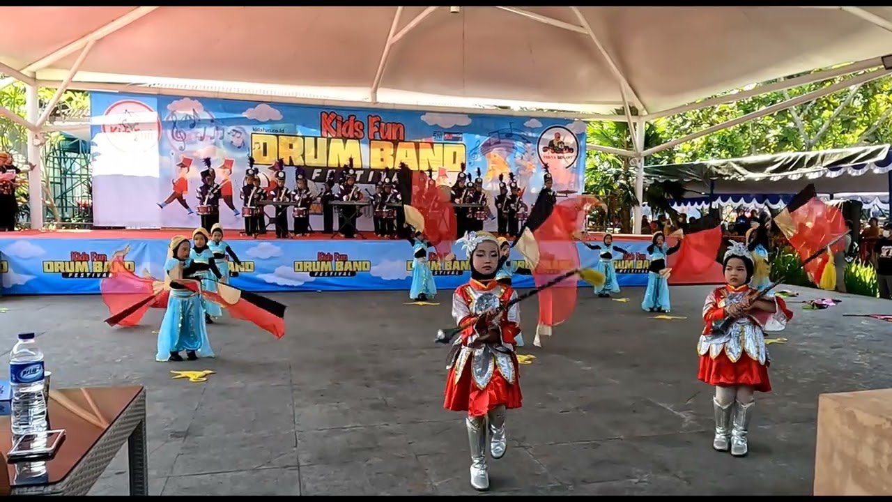 Penampilan TK ABA Bina Insani Modalan di Lomba DrumBand Kids Fun. 12 Maret 2023