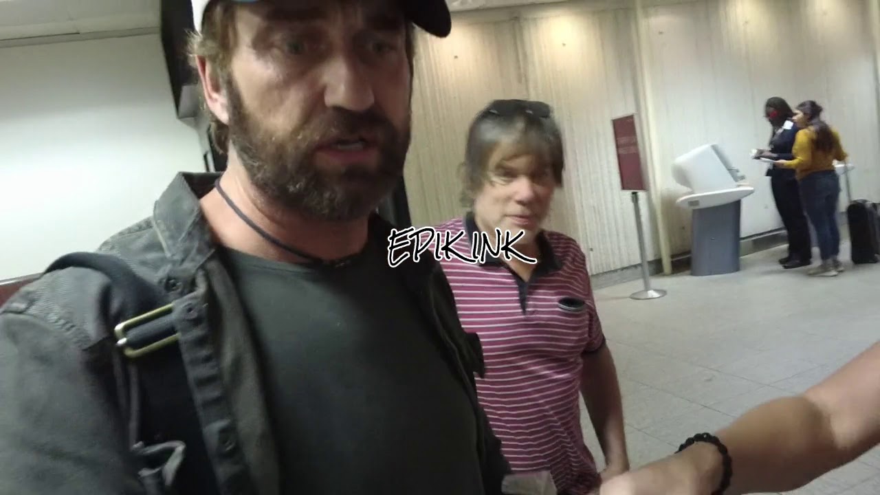 GERARD BUTLER SIGNING