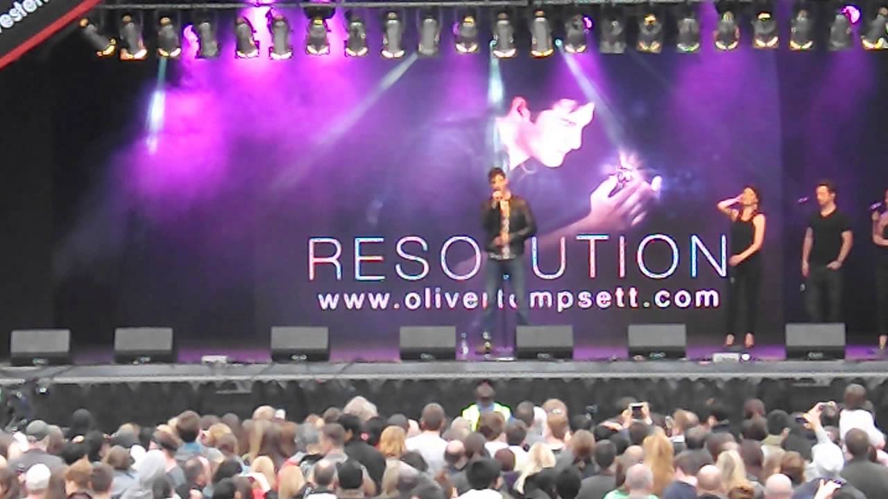 Oliver Tompsett 