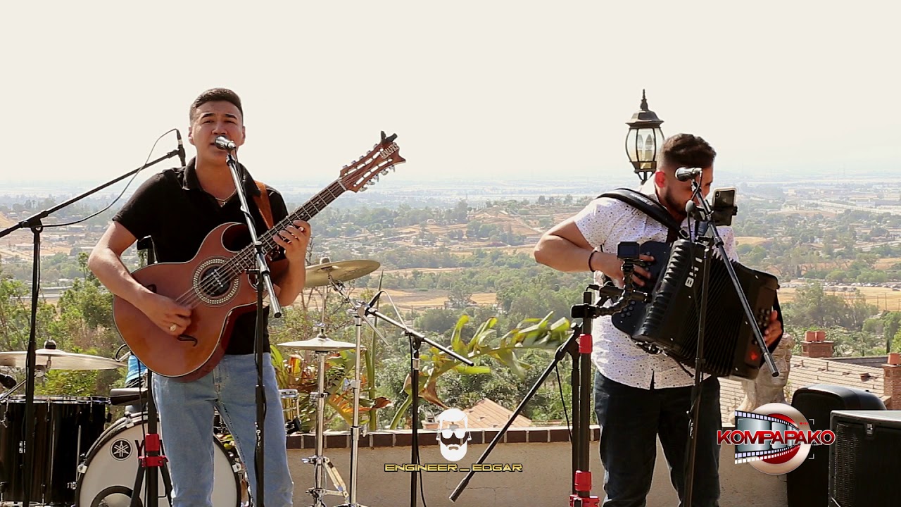 Grupo Agrado- El Parrandero [Cover En Vivo] Corridos 2018