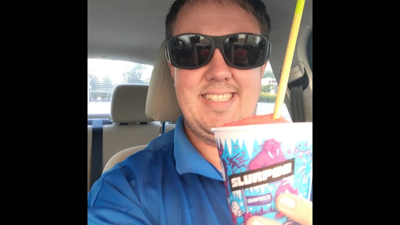 My review on the VIP section at The Florence 14 and celebrating 7-11 Day! 😃