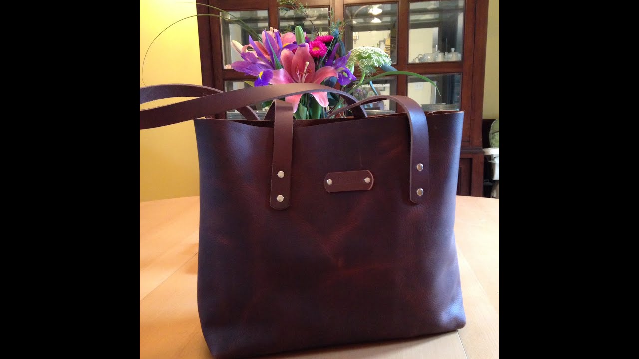 ChicSparrow Rustic Tote Unboxing (+ Maverick TN cameo)