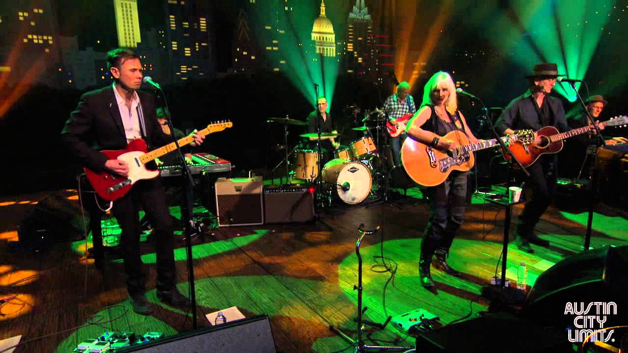 Austin City Limits Web Exclusive: Emmylou Harris & Rodney  Crowell "Ain't Living Long Like This"