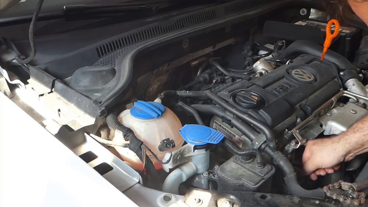 Oil change Volkswagen JETTA 1 4 TSI CAXA