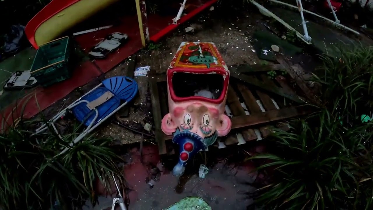 Exploring an abandoned old pleasure park for kids nice little find 