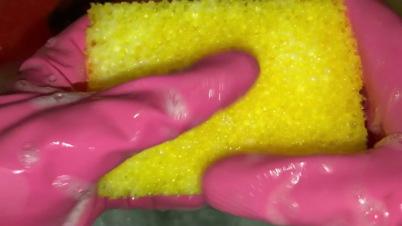ASMR Soapy sponge squeezing/ foamy water sounds with gloves (No talking)