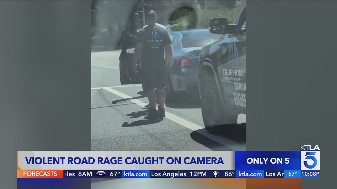 Violent road-rage confrontation caught on camera in Valencia