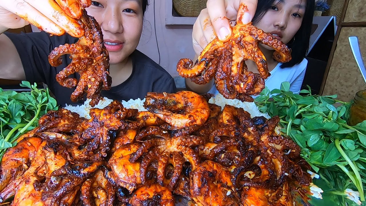Stir Fried Octopus And Shrimp Mukbang || Seafood Mukbang || With My Niece ☺️