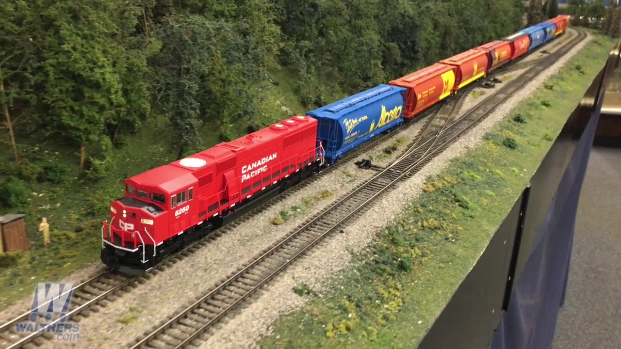 Walthers Showroom Update 108 –WalthersMainline® HO EMD SD60M with 3-Piece Windshield